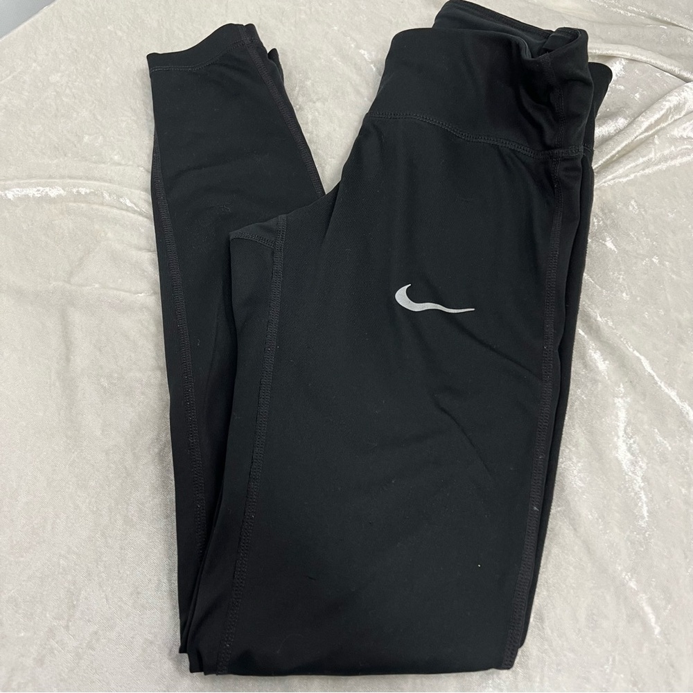 Nike dri-fit xs black leggings with back pocket drawstring on the inside